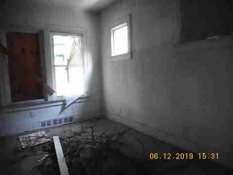 4703 Drexel (15)_m.jpg